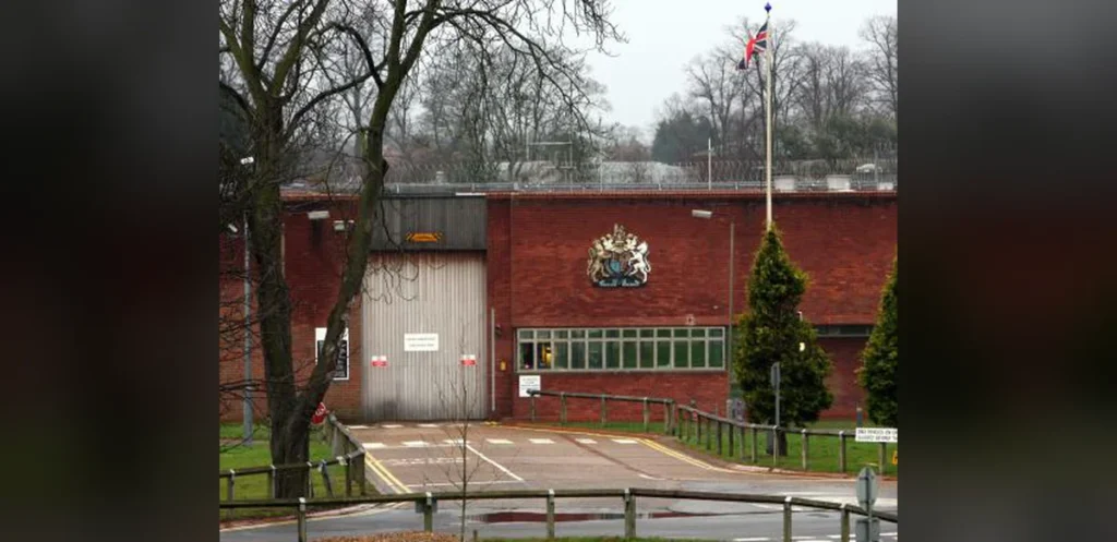 Authorities Examine Death of 16-Year-Old in London Youth Detention Center