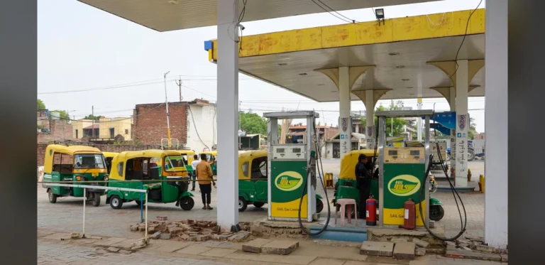 Delhi CNG Prices Increase by One Rupee per Kg in Third Rise Within Nine Days
