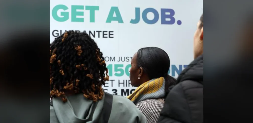 UK Young Adults Struggle to Adjust to Traditional Work Environments