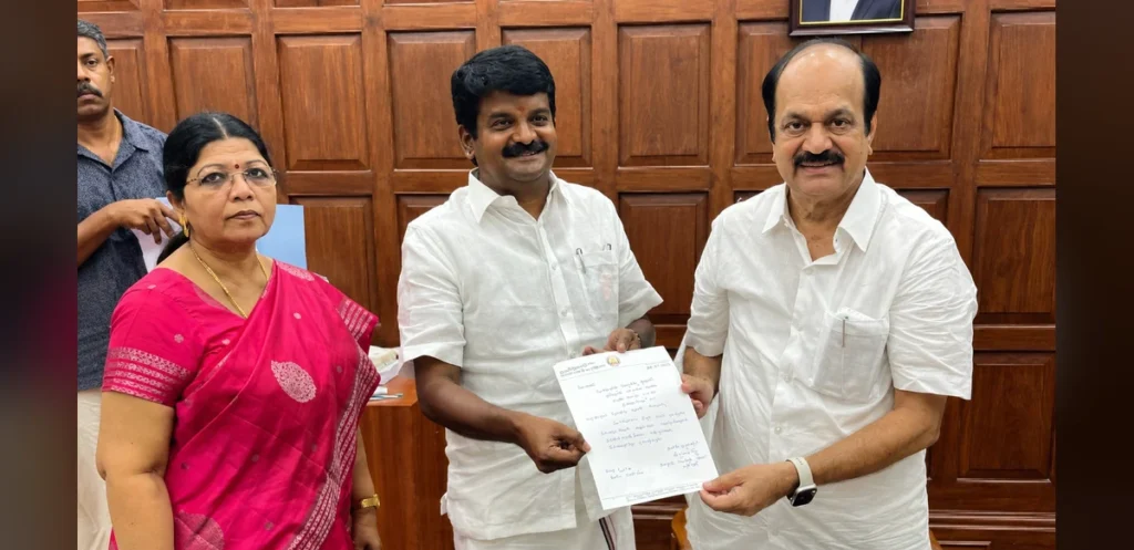 AIADMK Loses Another Legislator as Former Minister Resigns