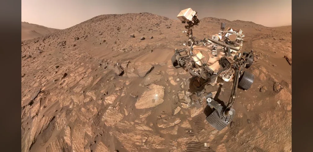 NASA Rover Identifies Organic Matter in Martian Crater