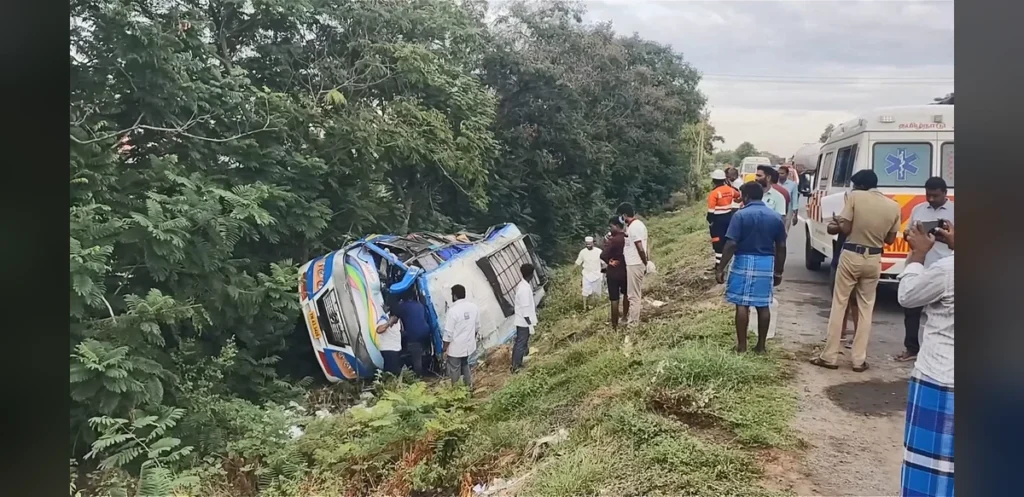 Tourist Bus Overturns in Tamil Nadu Injuring 24; Fire Destroys Labour Housing in Delhi