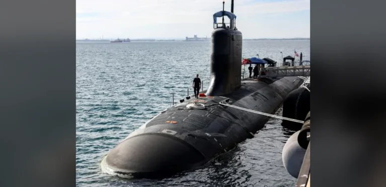 Defense Minister Rejects Colleague’s Concerns Over Used Submarines in AUKUS Agreement