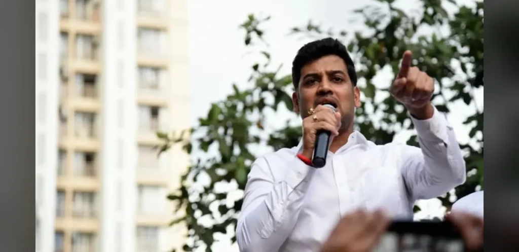 Shiv Sena (UBT) Rejects Split Claims as Rebel MPs Seek Meeting with Lok Sabha Speaker