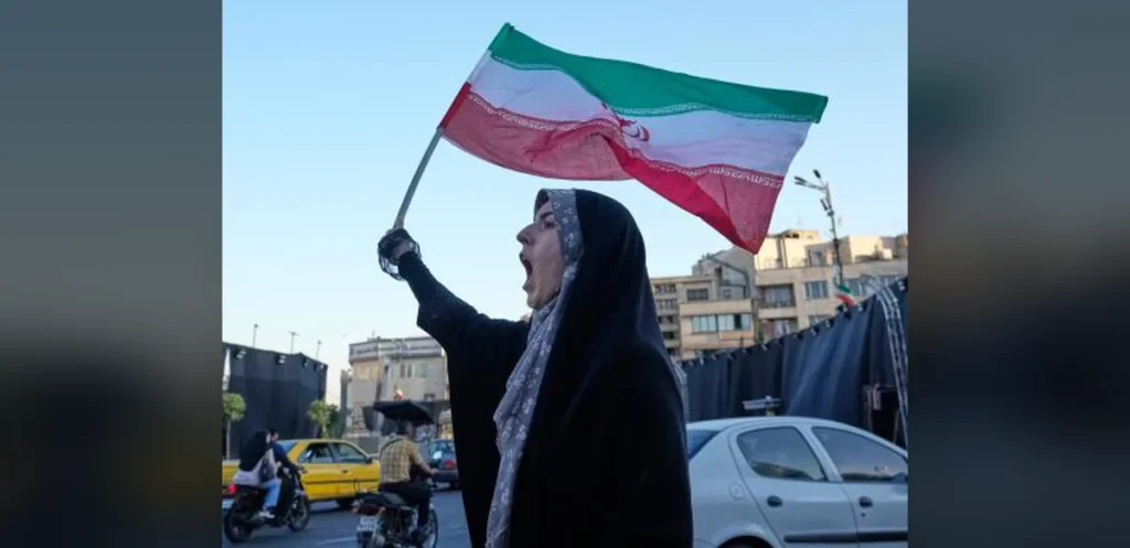 Monday Briefing: Trump Announces Deal with Iran