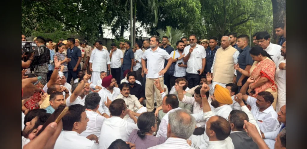 Congress Leaders Hold Sit-In Outside Prime Minister’s Residence