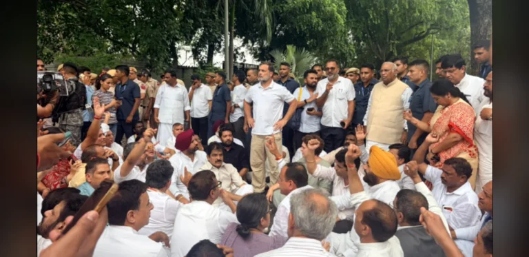Congress Leaders Hold Sit-In Outside Prime Minister’s Residence