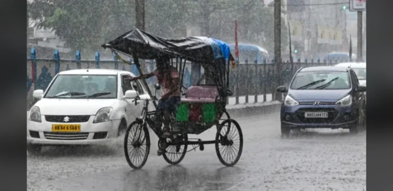 IMD Issues Red Alert for Heavy Rainfall in Parts of Maharashtra, Gujarat and Chhattisgarh