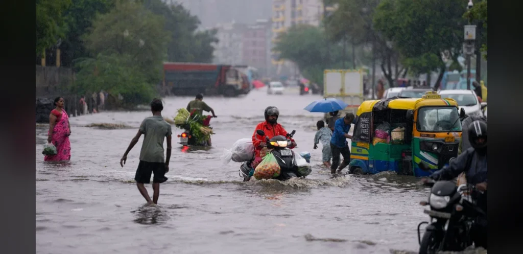 Heavy Rainfall Expected Across Northern India; Disruptions Reported in Himachal Pradesh and Uttarakhand