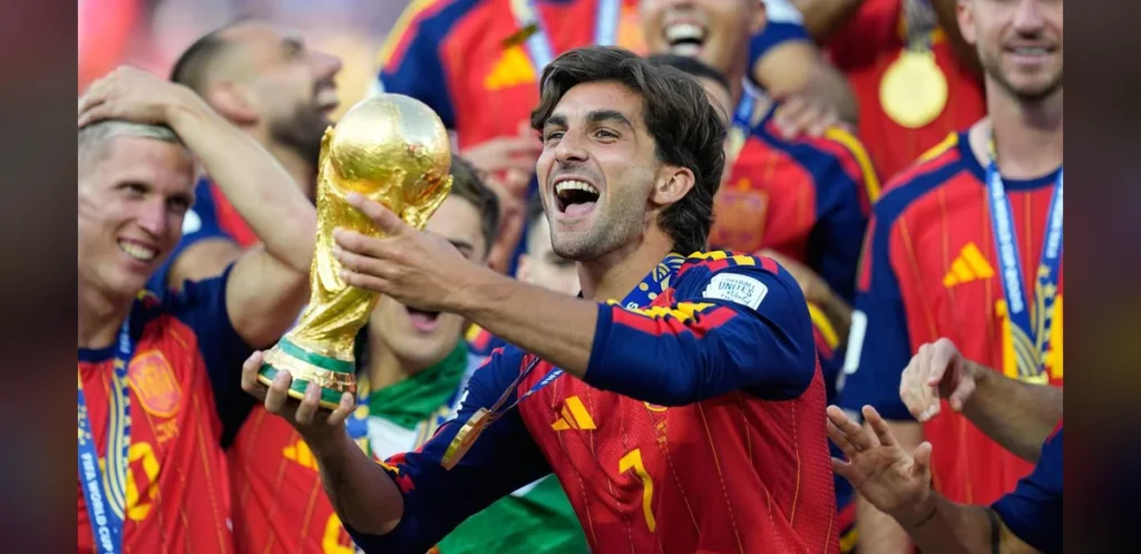 Torres Attributes World Cup Goal to All of Spain
