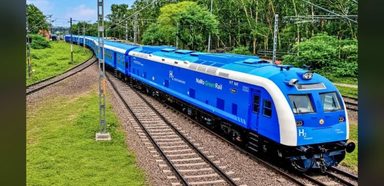 India Launches First Hydrogen Fuel Cell Train for Clean Rail Travel