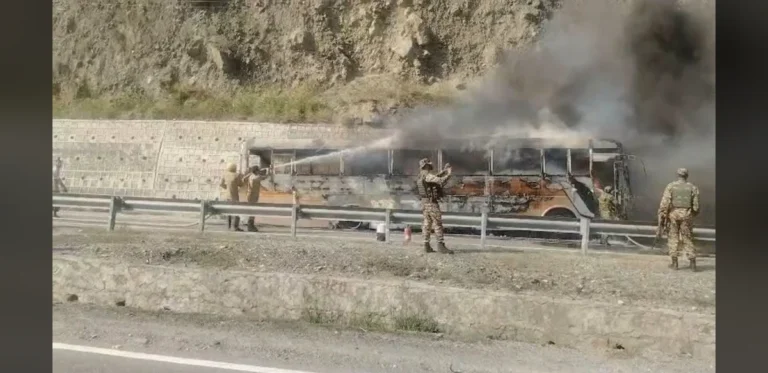 Bus Fire on Jammu-Srinagar Highway Forces Evacuation of Amarnath Pilgrims