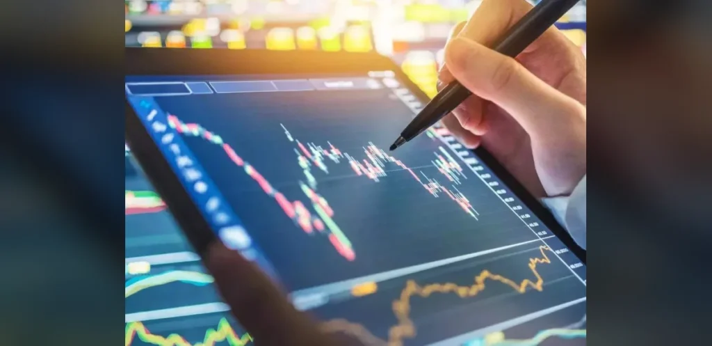 Indian Markets Close Higher Despite Global Weakness