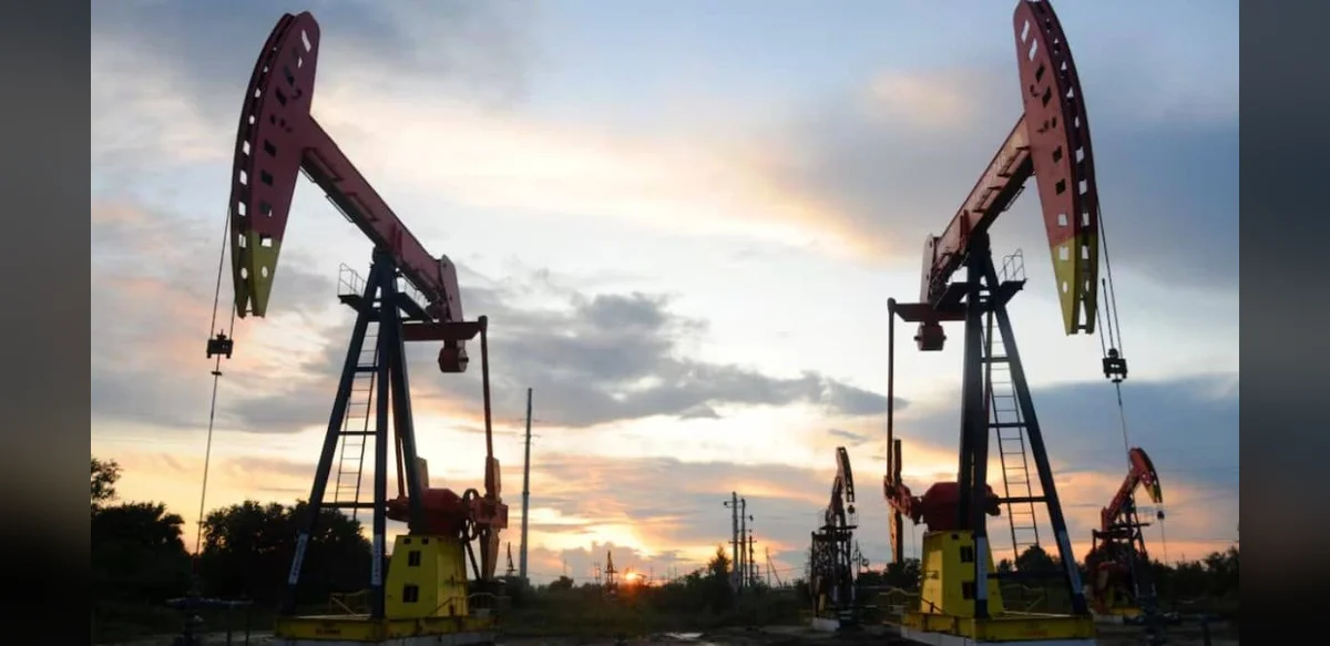 Oil Prices Drop After US and Iran Hold Indirect Talks in Doha
