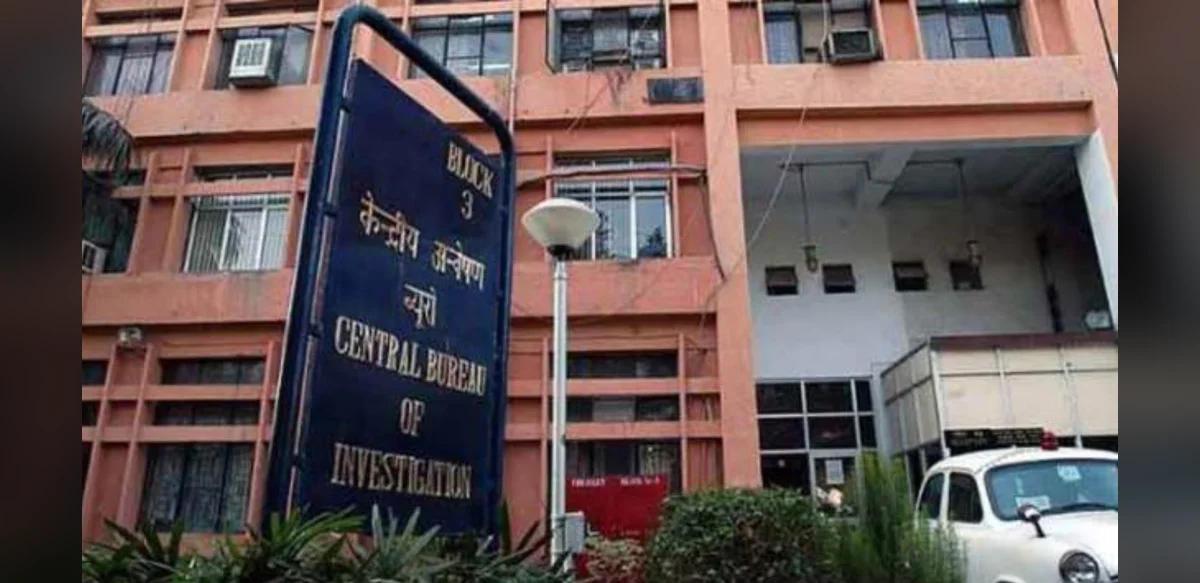 IPS Officer Held in Fake Drugs Case Over Alleged Bribe to Influence CBI Probe