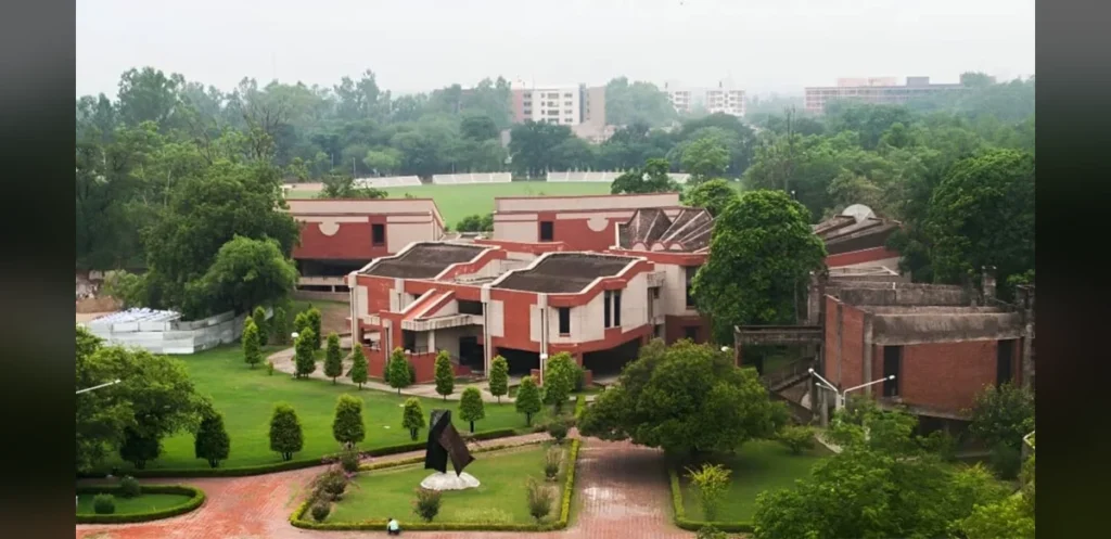 IIT Kanpur Offers Internship Chance to Student Who Hacked Site After Admission Denial