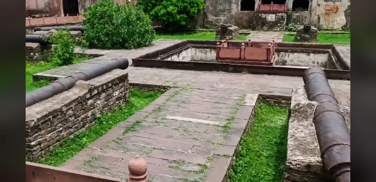 Historic 3.5-Tonne Cannon Stolen from Madhya Pradesh Fort