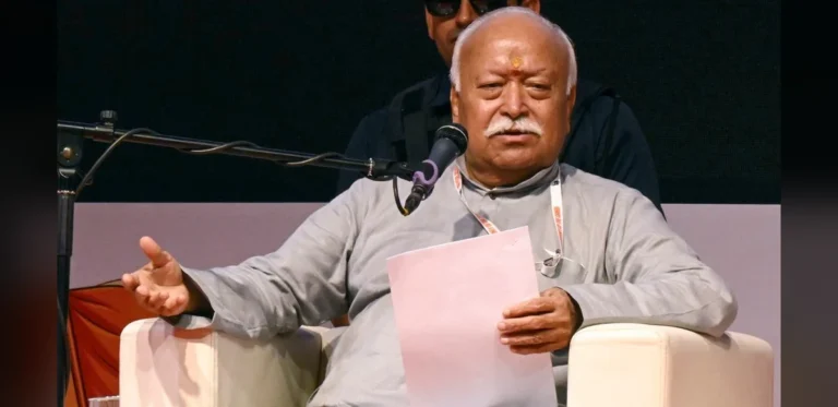 RSS Chief Stresses Dialogue Over Directives Amid Student Demonstrations
