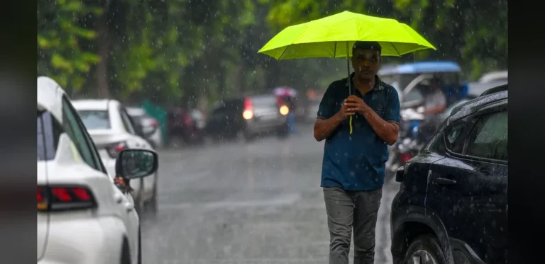 Delhi Receives Rainfall in Several Areas; IMD Issues Yellow Alert for Thunderstorms