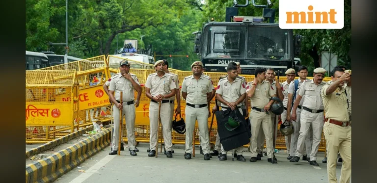 Delhi Police Releases Updated Traffic Advisory Amid Protests; Metro Access Restored at Three Stations