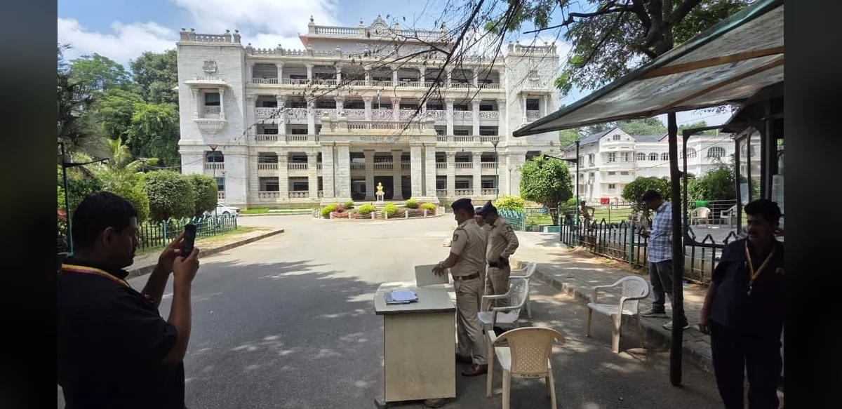 Enforcement Directorate Conducts Searches at 21 Sites in Karnataka and Ahmedabad Over Veterinary Recruitment Irregularities