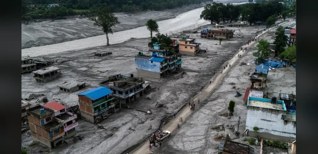 Nepal Flood Death Toll Nears 700 as Rivers Rise and Supplies Dwindle for Survivors