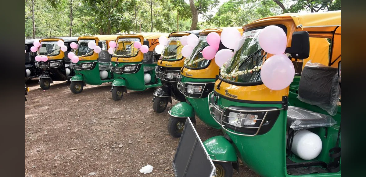 Pink Auto Project Hands Over Vehicles to Ten Women in Mysuru
