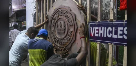 Tensions Rise at Kolkata University Over Student Gathering Plans