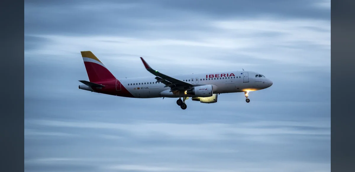 Airline Schedules Charter Flight for High-Altitude Eclipse Viewing with Live Stream