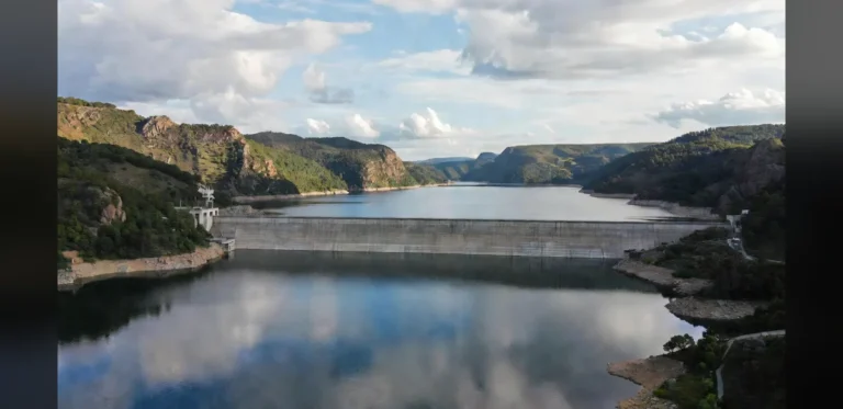 Four of Nine Philippine Dams Record Minor Water Level Gains in Past Day