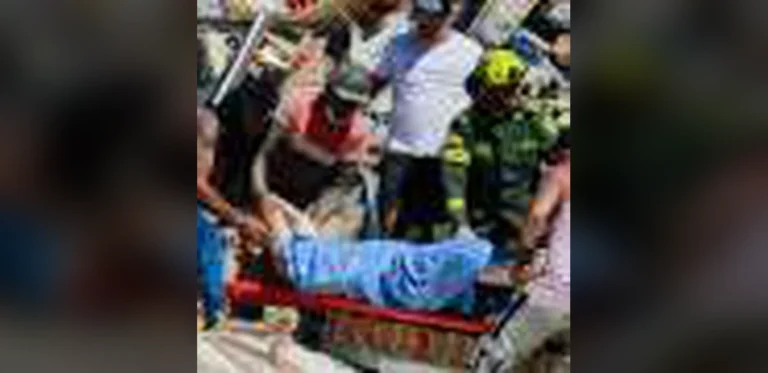 7.4-Magnitude Earthquake Strikes Western Colombia, Killing at Least 111