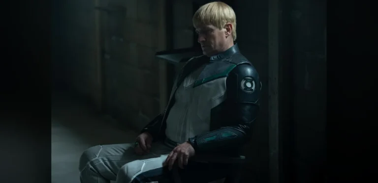 Lanterns: Subtle DC References Spotted in Episode One