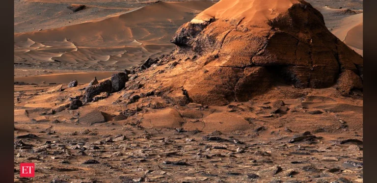 Billions of years ago, Mars shifted from rivers and lakes to dry dunes; NASA says Curiosity’s hematite crystals may help date that climate shift in rock