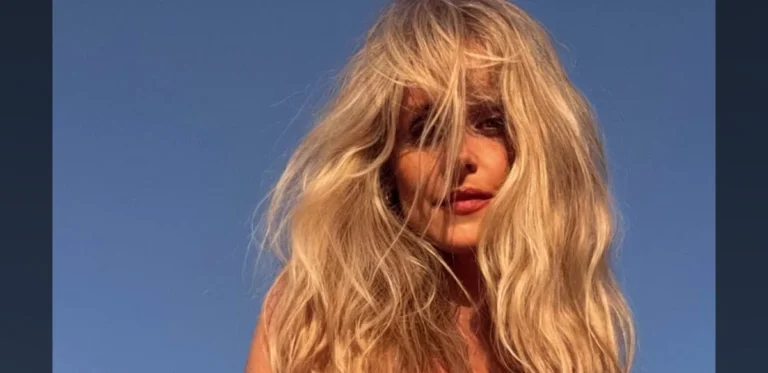 Former Talent Show Participant Relaxes During Portugal Getaway