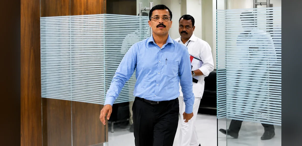 Maharashtra FDA Seizes Expired Beverages in Mumbai Warehouse Operation