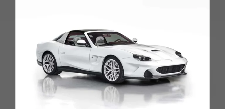 Italian Coachbuilder Unveils Open-Top Restomod Based on Classic Ferrari Model