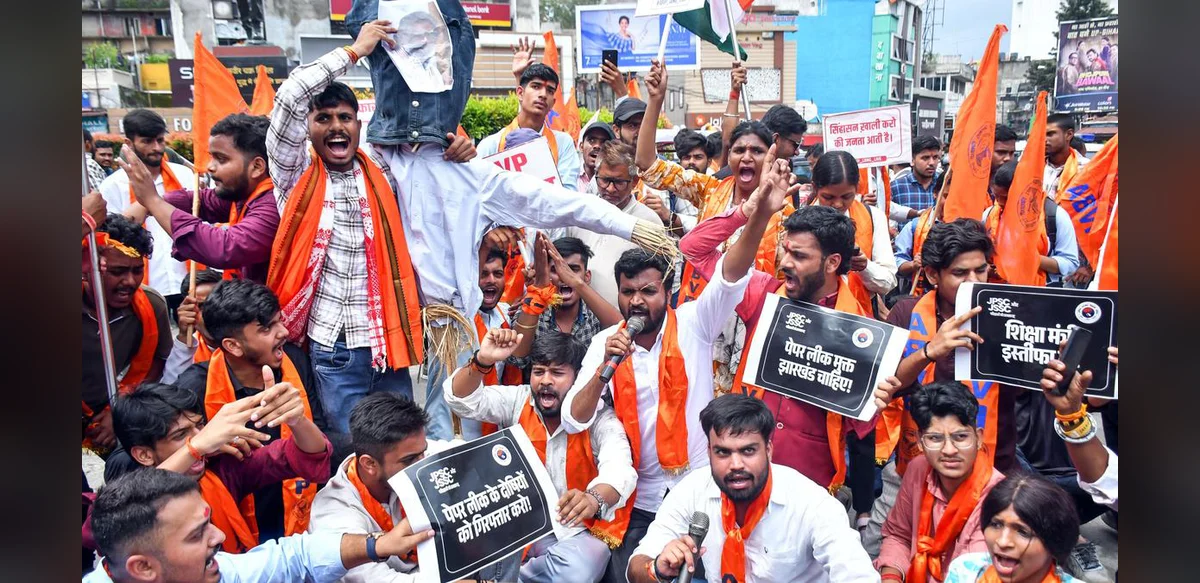 ABVP Protesters Clash with Police Near Jharkhand Chief Minister’s Residence, Several Detained