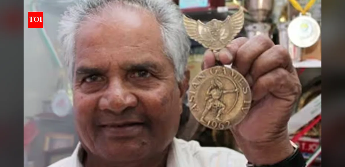 Former Indian Footballer Receives Lifetime Achievement Award