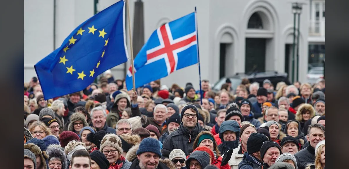 Iceland Considers Opening Talks on European Union Accession