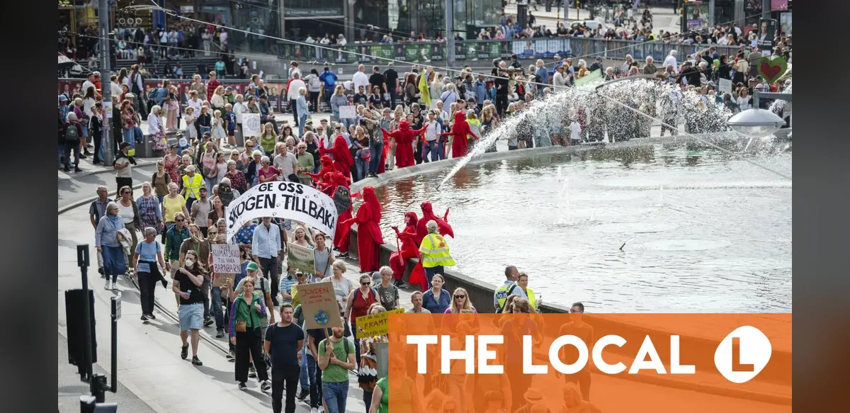 Large Climate Demonstration Draws Thousands in Swedish Capital