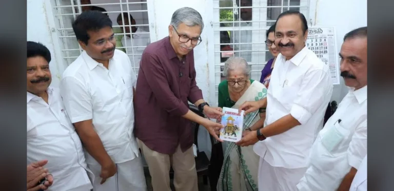 Kerala Chief Minister Presents Critic’s New Book on Mahabharata