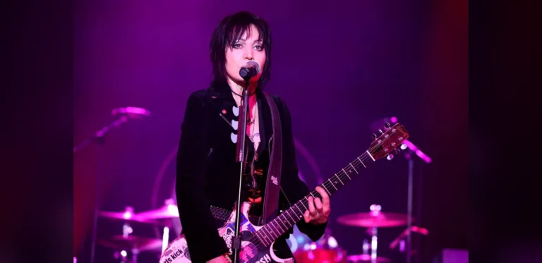 Joan Jett Postpones September Performances Following Spinal Surgery