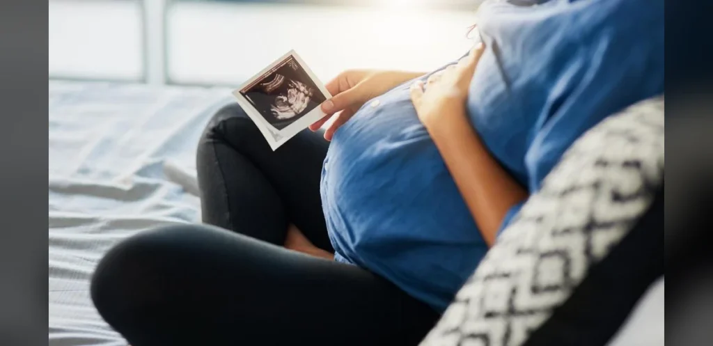 ‘Momnesia’ pregnancy forgetfulness linked to brain circuit disruption, study finds