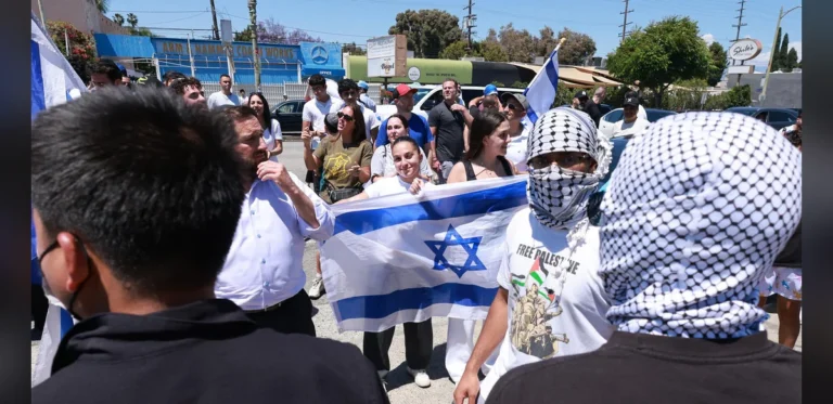 California Governor Enacts Measures to Safeguard Access to Places of Worship