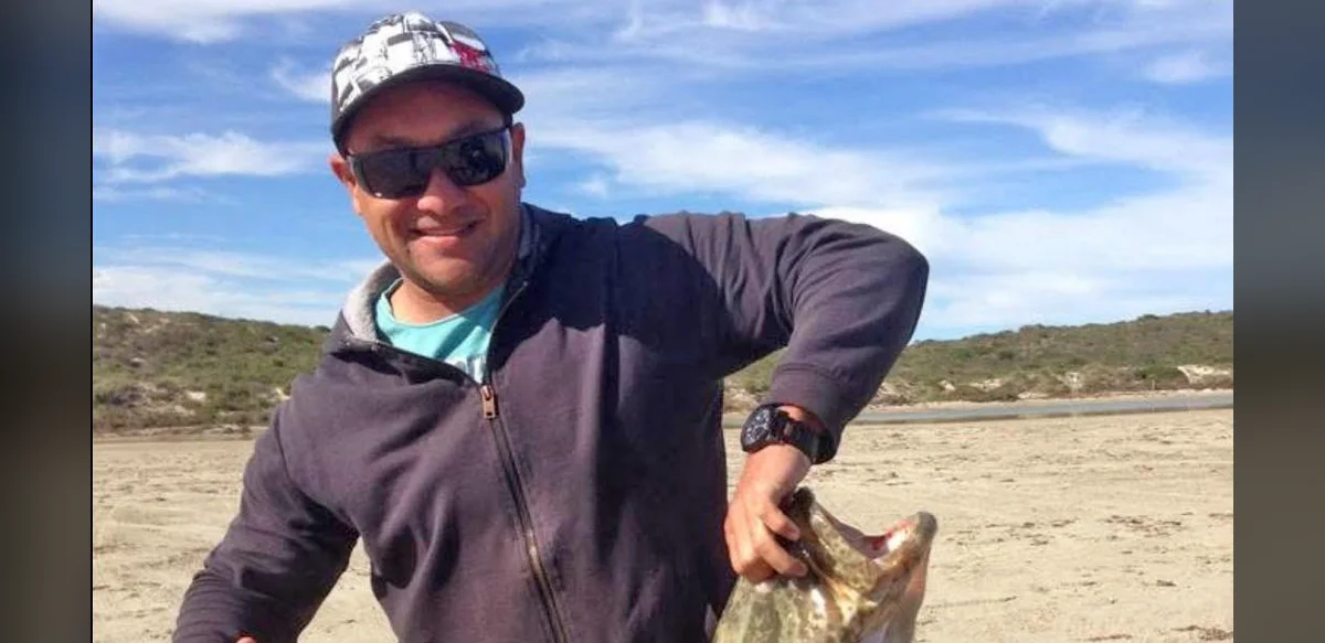Teenagers Honored for Rescuing Surfer After Shark Attack in Western Australia