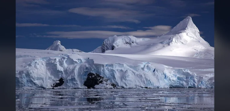 Research Finds Antarctic Glacier Accelerated Twenty Percent After Meltwater Reached Its Base