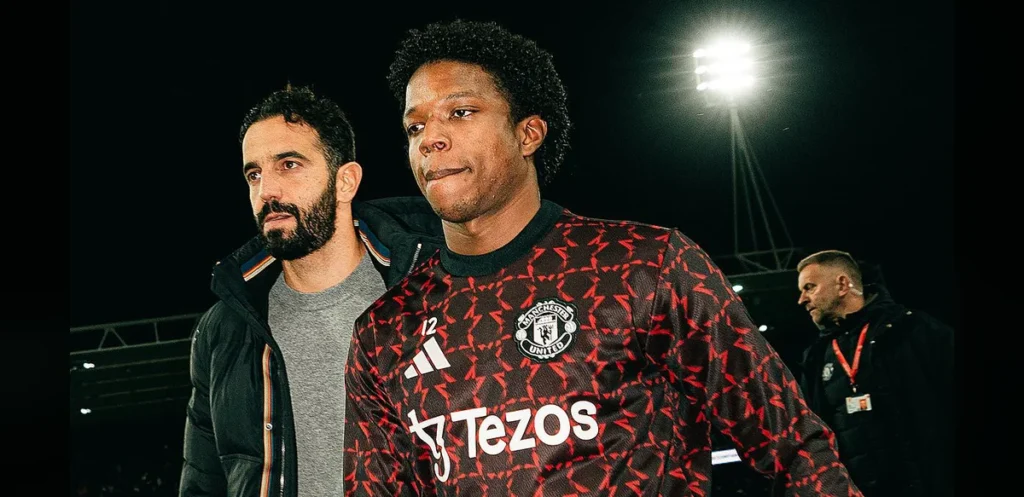 Manchester United Player Malacia Discusses Experiences in Current Squad Setup