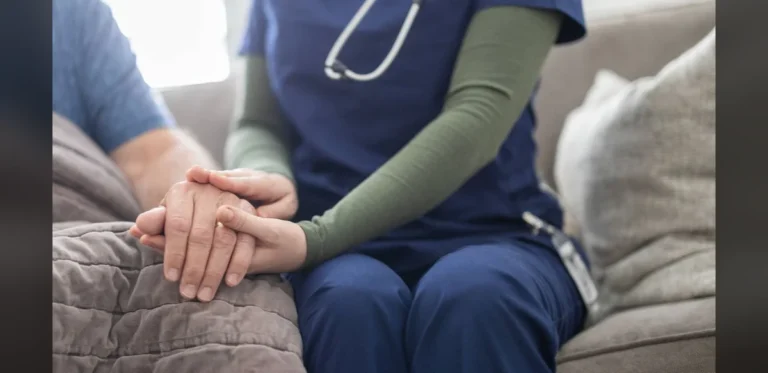 Hospice Nurse Highlights Challenging End-of-Life Sign Often Met With Denial