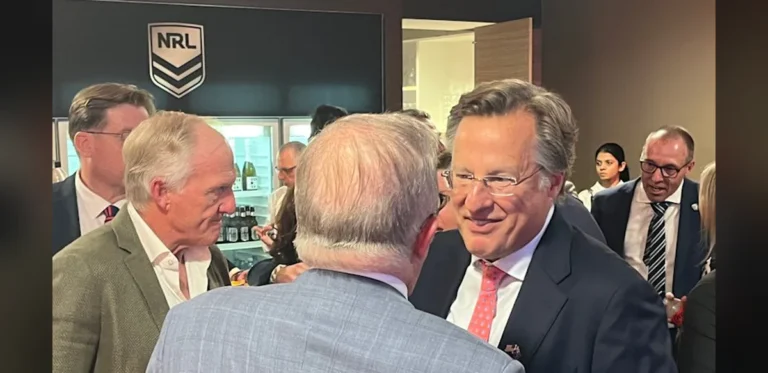 New US Envoy Meets Australian Figures at Stadium Event